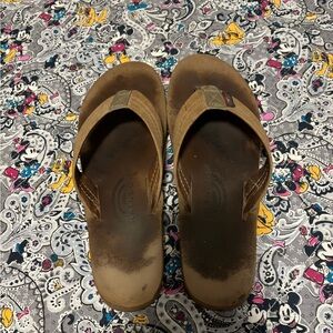 Rainbow sandals size 8